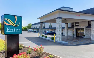 Photo 2 - Quality Inn Cleveland North