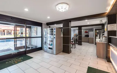 Photo 5 - Quality Inn Cleveland North