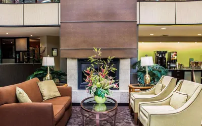 Photo 5 - Quality Inn & Suites Peoria North