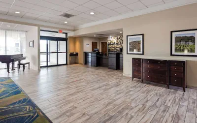 Photo 3 - Best Western Leesburg Hotel & Conference Center