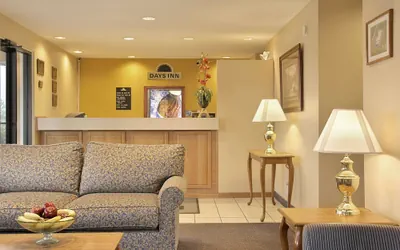 Photo 3 - Days Inn by Wyndham Plainfield