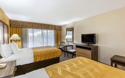Photo 2 - Quality Inn & Suites - Greensboro-High Point