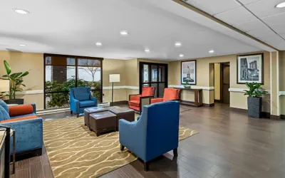 Photo 5 - Comfort Inn & Suites Somerset - New Brunswick