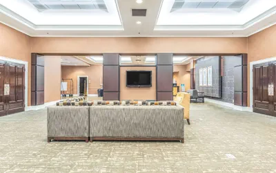 Photo 3 - DoubleTree by Hilton Columbus