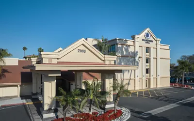 Photo 2 - DoubleTree by Hilton Buena Park