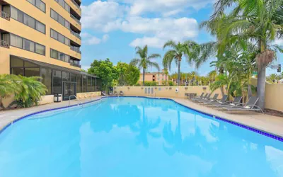 Photo 2 - Embassy Suites by Hilton Anaheim Orange