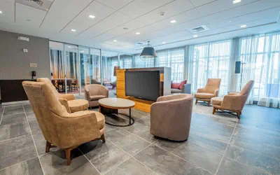 Photo 3 - Courtyard by Marriott Toledo West