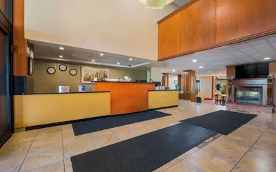 Photo 5 - Best Western Detroit Livonia