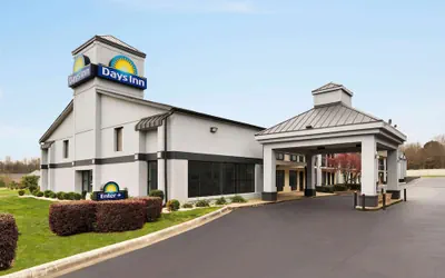Photo 2 - Days Inn by Wyndham Rock Hill