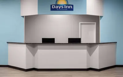 Photo 3 - Days Inn by Wyndham Frederick