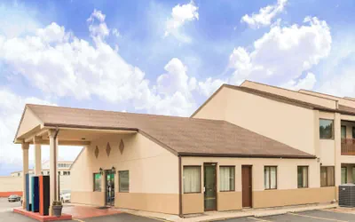 Days Inn by Wyndham Hannibal