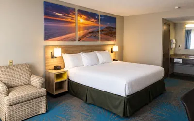 Photo 5 - Days Inn by Wyndham Hannibal