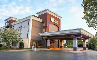 Holiday Inn Express Burlington by IHG