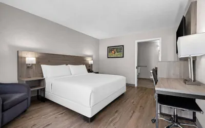 Photo 5 - Quality Inn & Suites Ocala I-75