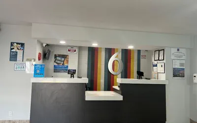 Photo 5 - Motel 6 Glendale, AZ