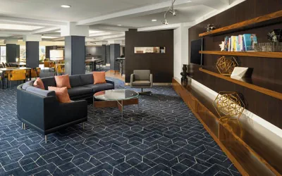 Photo 2 - Courtyard by Marriott Hartford Cromwell