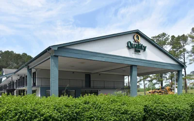 Photo 2 - Quality Inn Manning I-95