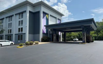 Photo 2 - Spark by Hilton Brentwood Nashville I 65S