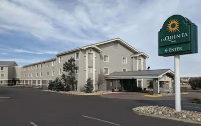 Photo 2 - La Quinta Inn by Wyndham Cheyenne