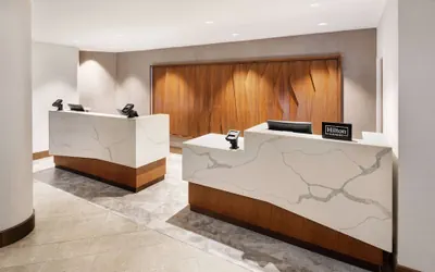Photo 4 - Embassy Suites by Hilton Tysons Corner