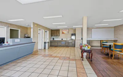 Photo 3 - Magnolia Inn Townhouse Hattiesburg MS I-59