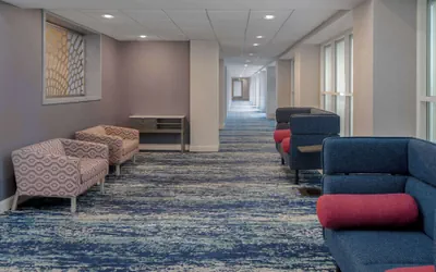 Photo 2 - DoubleTree Suites by Hilton Hotel Mt. Laurel