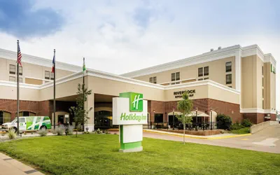 Photo 2 - Holiday Inn Dubuque/Galena by IHG