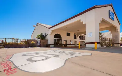 Photo 2 - Best Western Colorado River Inn