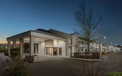 Photo 2 - Baymont by Wyndham Wilmington