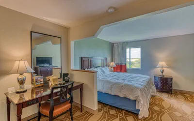 Photo 2 - American Inn and Suites Dundee
