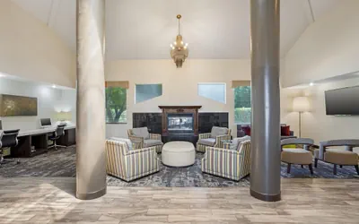 Photo 5 - Best Western Porterville Inn