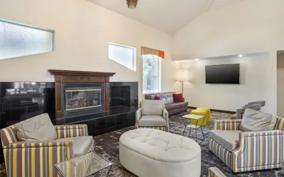 Photo 4 - Best Western Porterville Inn