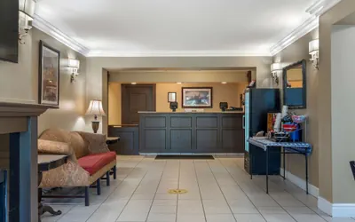 Photo 4 - Best Western Colonial Inn