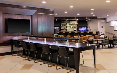 Photo 4 - Sheraton Ann Arbor Hotel