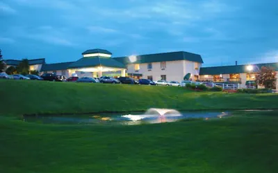 Photo 2 - Lakeview Golf Resort