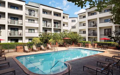 Photo 2 - Courtyard by Marriott Miami Airport West/Doral