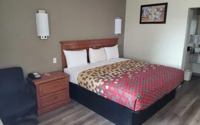 Photo 4 - Econo Lodge Temple