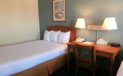 Photo 4 - Americas Best Value Inn Florida Turnpike & I-95