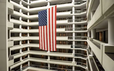 Photo 5 - Embassy Suites by Hilton Crystal City National Airport