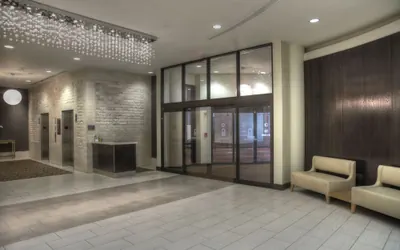 Photo 3 - DoubleTree by Hilton Washington DC - Crystal City