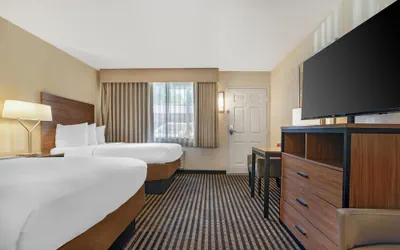 Photo 5 - Best Western Town House Lodge