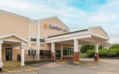 Photo 2 - Comfort Inn - Dedham-Boston MetroWest