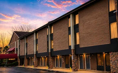 The View Inn & Suites