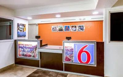 Photo 4 - Motel 6 Euless, TX - DFW West