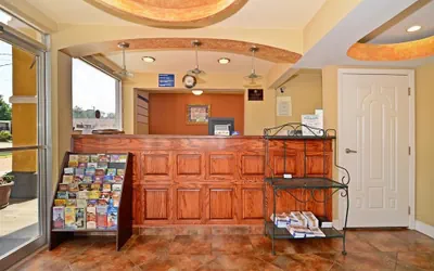 Photo 3 - Americas Best Value Inn Alexandria