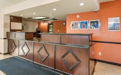 Photo 5 - Motel 6 Grove City, OH