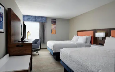 Photo 2 - Hampton Inn Meridian