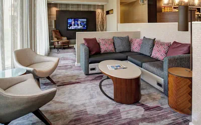Photo 3 - Courtyard by Marriott Chicago Oakbrook Terrace