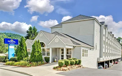Microtel Inn & Suites by Wyndham Gatlinburg