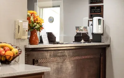 Photo 4 - Knights Inn Mount Airy